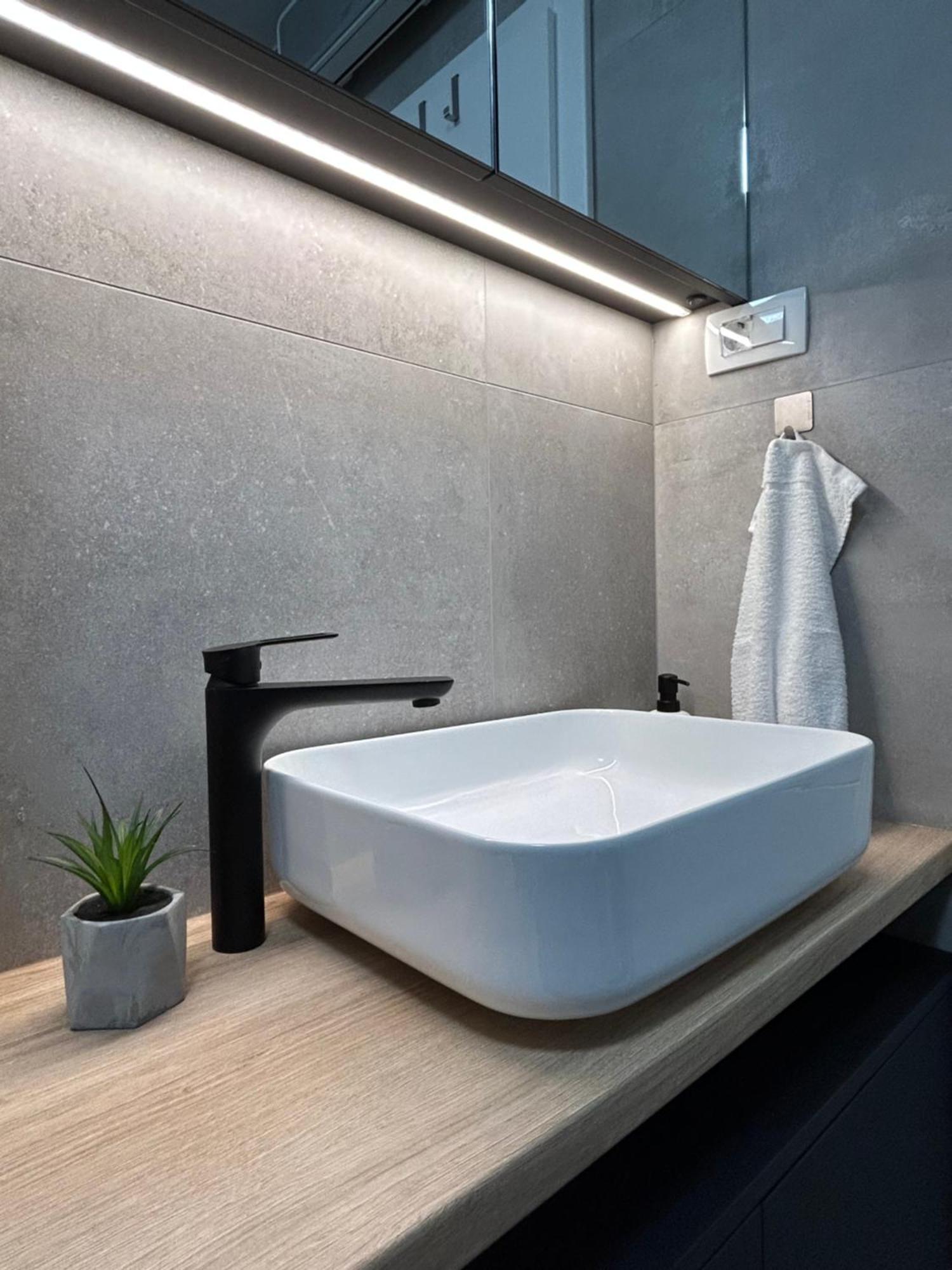 Apartment Oris, Private Parking, Garden Zara Esterno foto